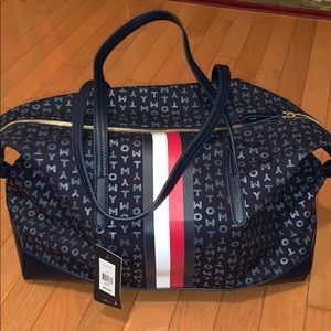 Tommy Hilfiger signature satchel